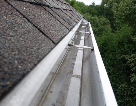 Cleaning Gutter
